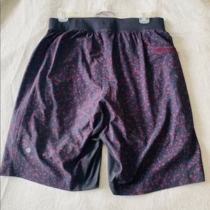 Lululemon T.H.E. 9” lined short